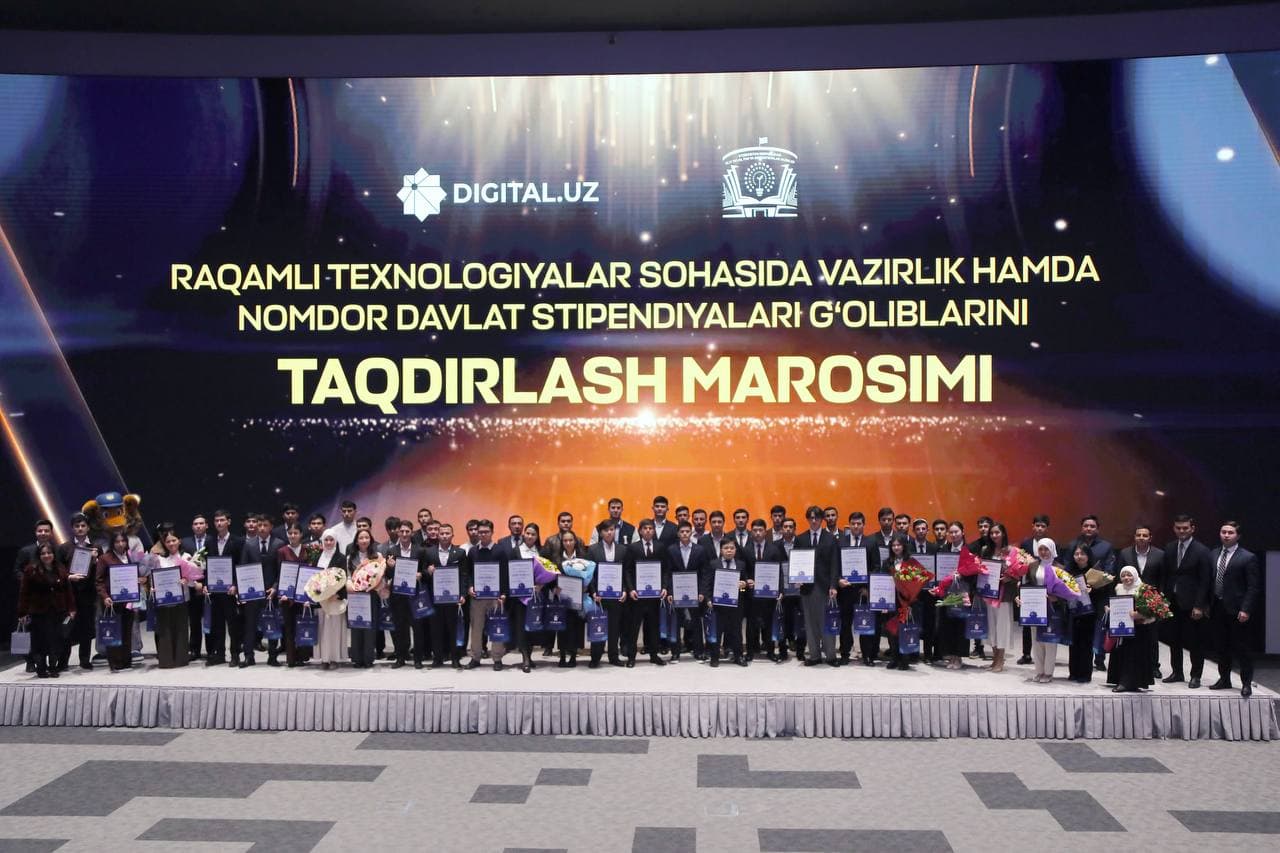 IT Park Uzbekistan Hosts Award Ceremony for State and Ministry Scholarships